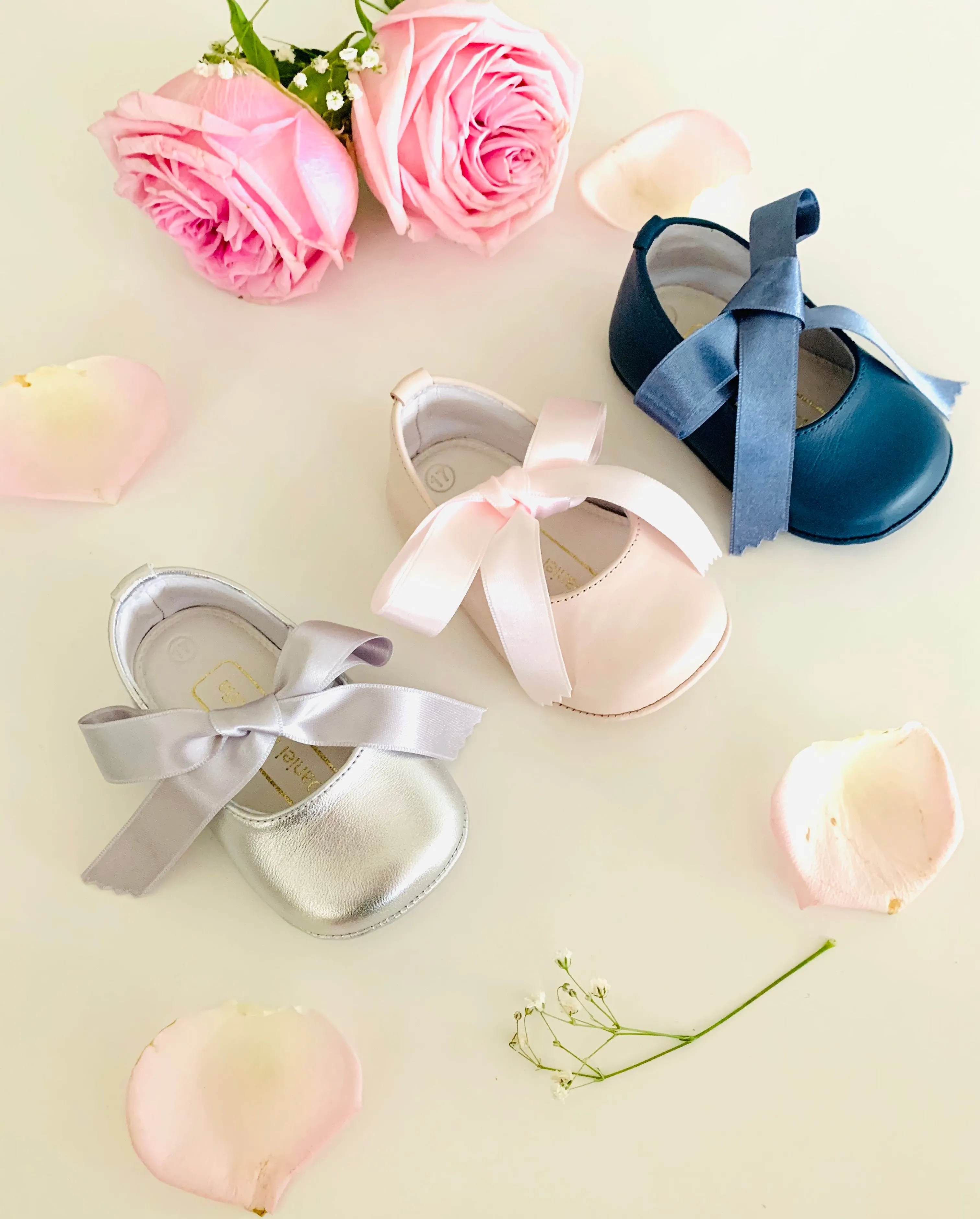 Blu Mary Jane Pram shoes with blu ribbon