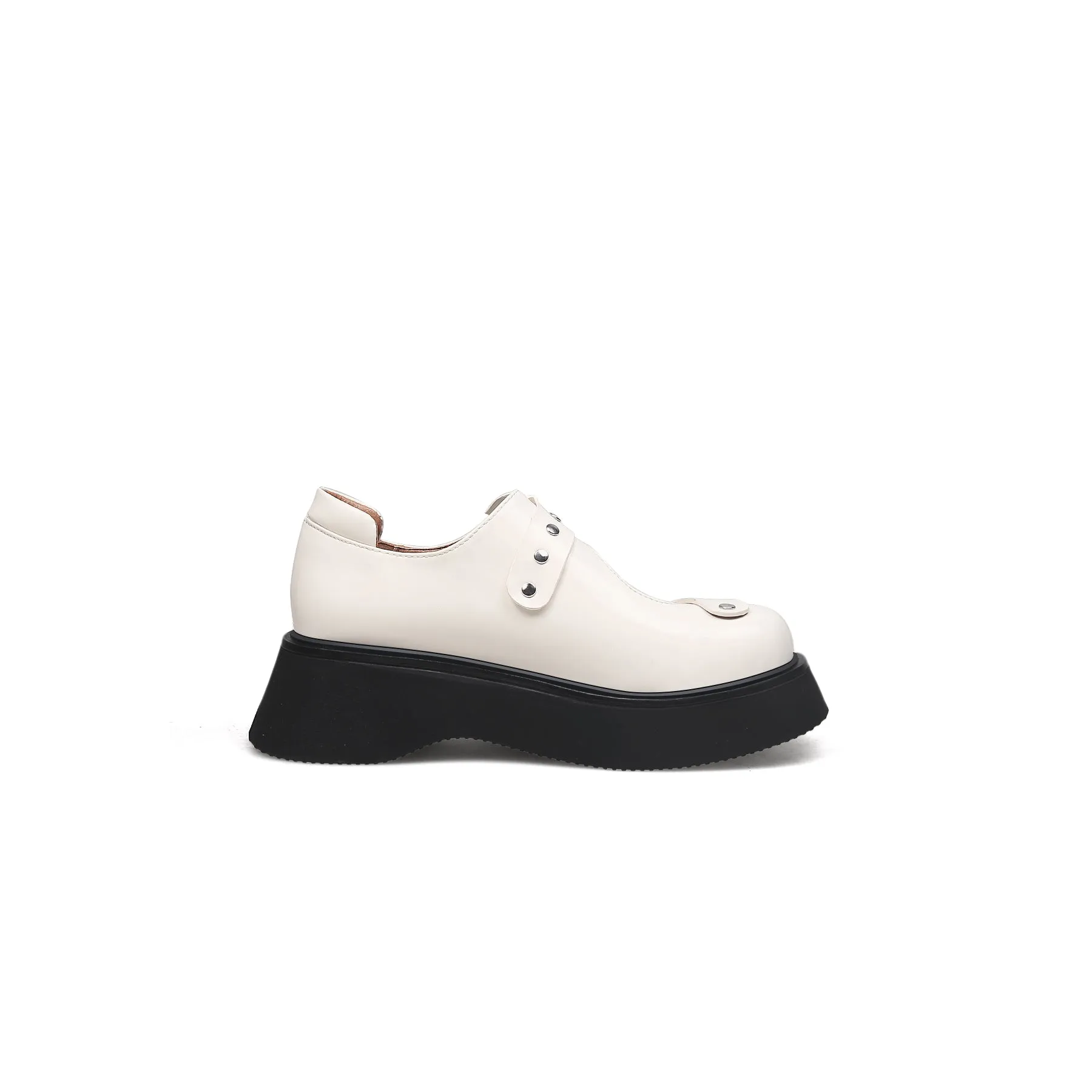 Cut-Out Patent Leather Mary Jane Ivory