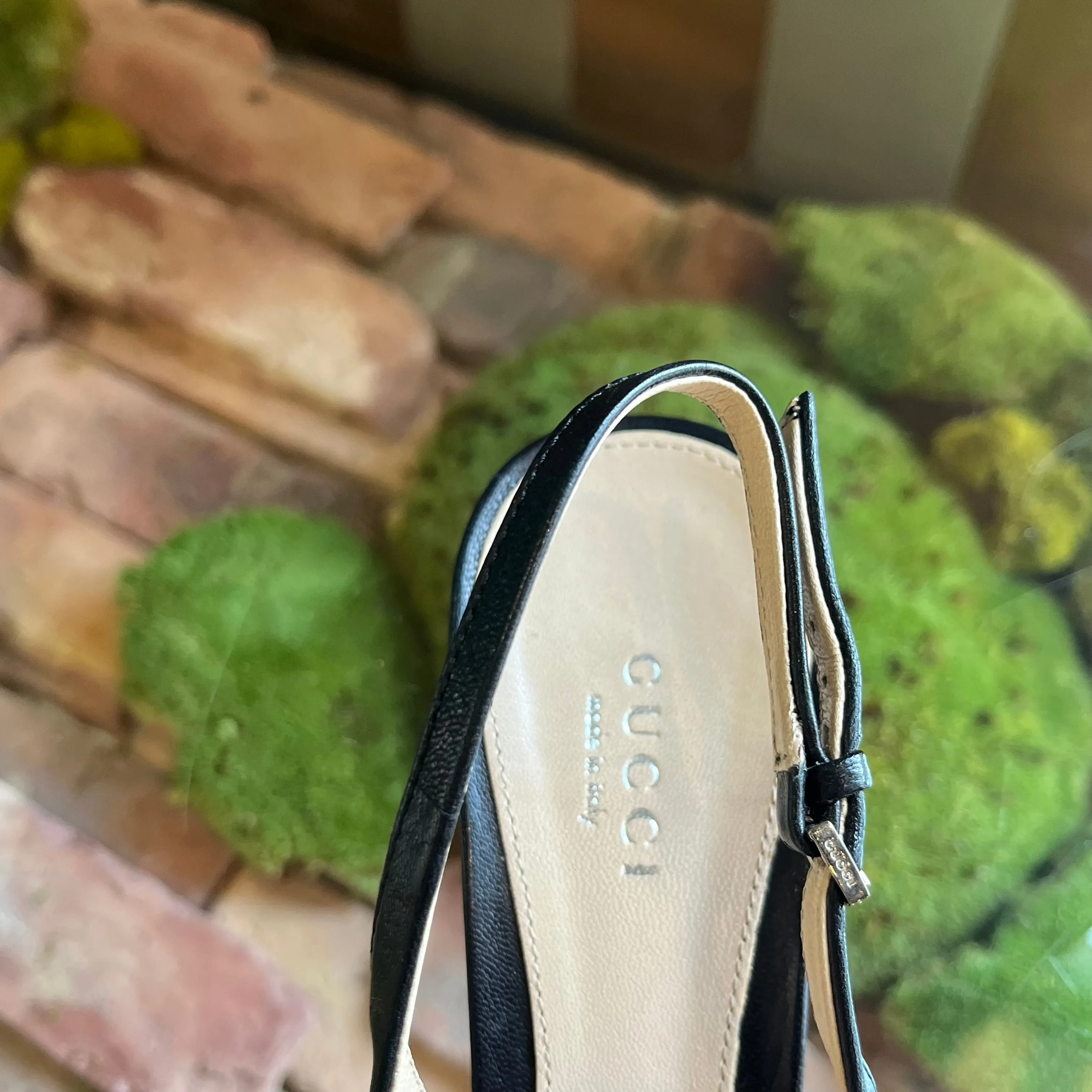GUCCI Black Leather Horsebit Slingback Kitten Heels SZ37(7US)