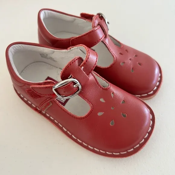 L’amour Joy Classic Red Leather T-Strap Mary Jane Size 7