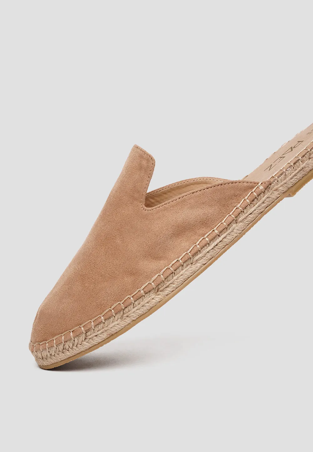 MULE VEGAN SUEDE SAND