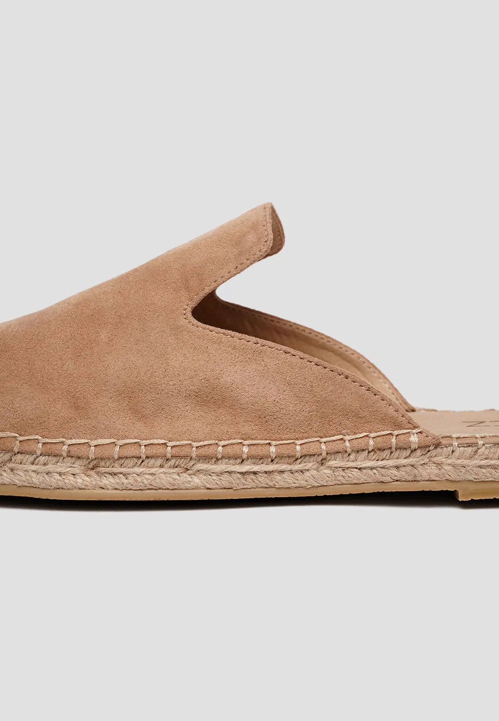 MULE VEGAN SUEDE SAND