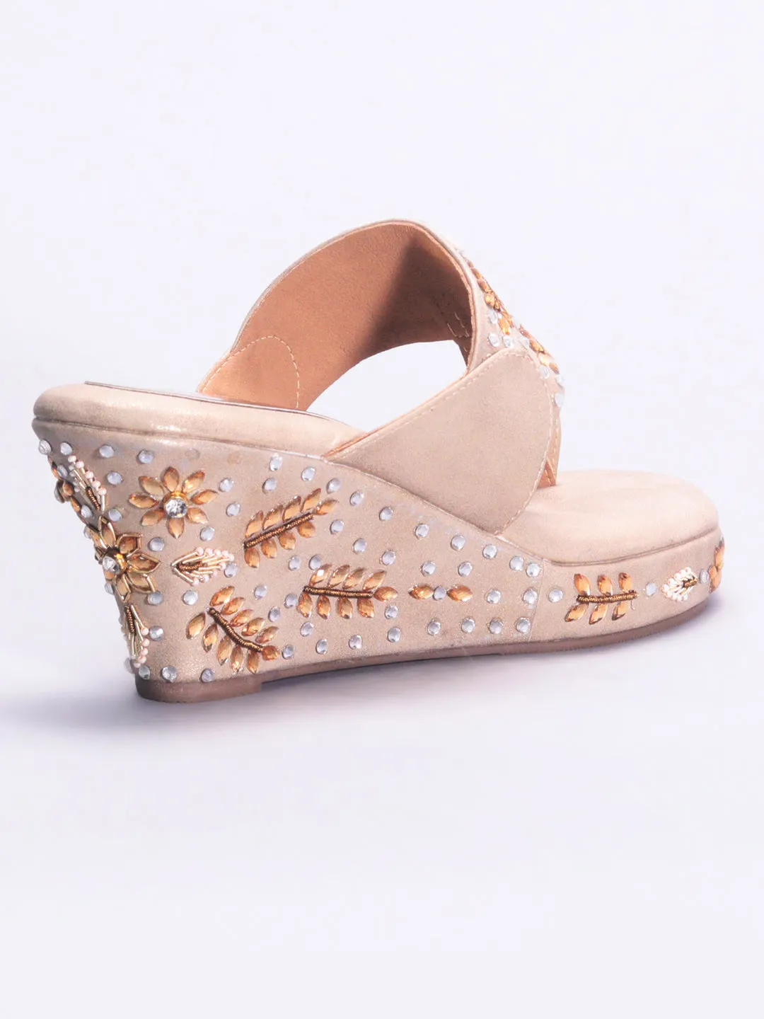 Naaysha Festive Wedges