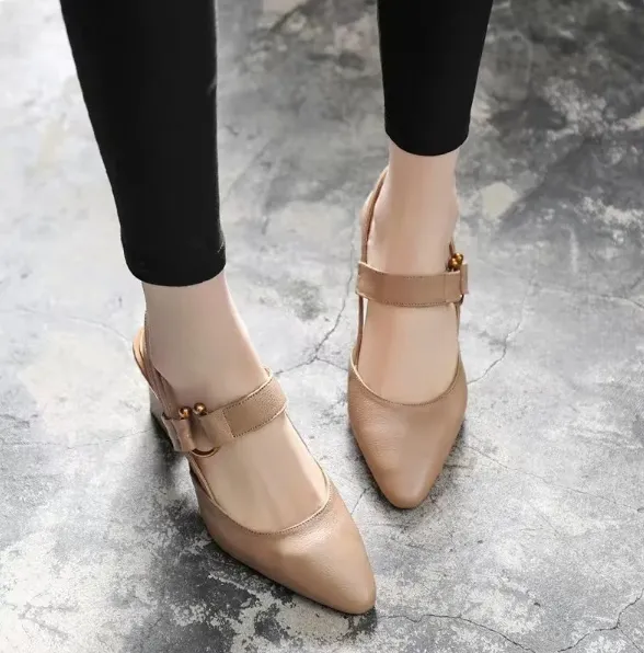 Pointed Slingback Heels with Gold Detail