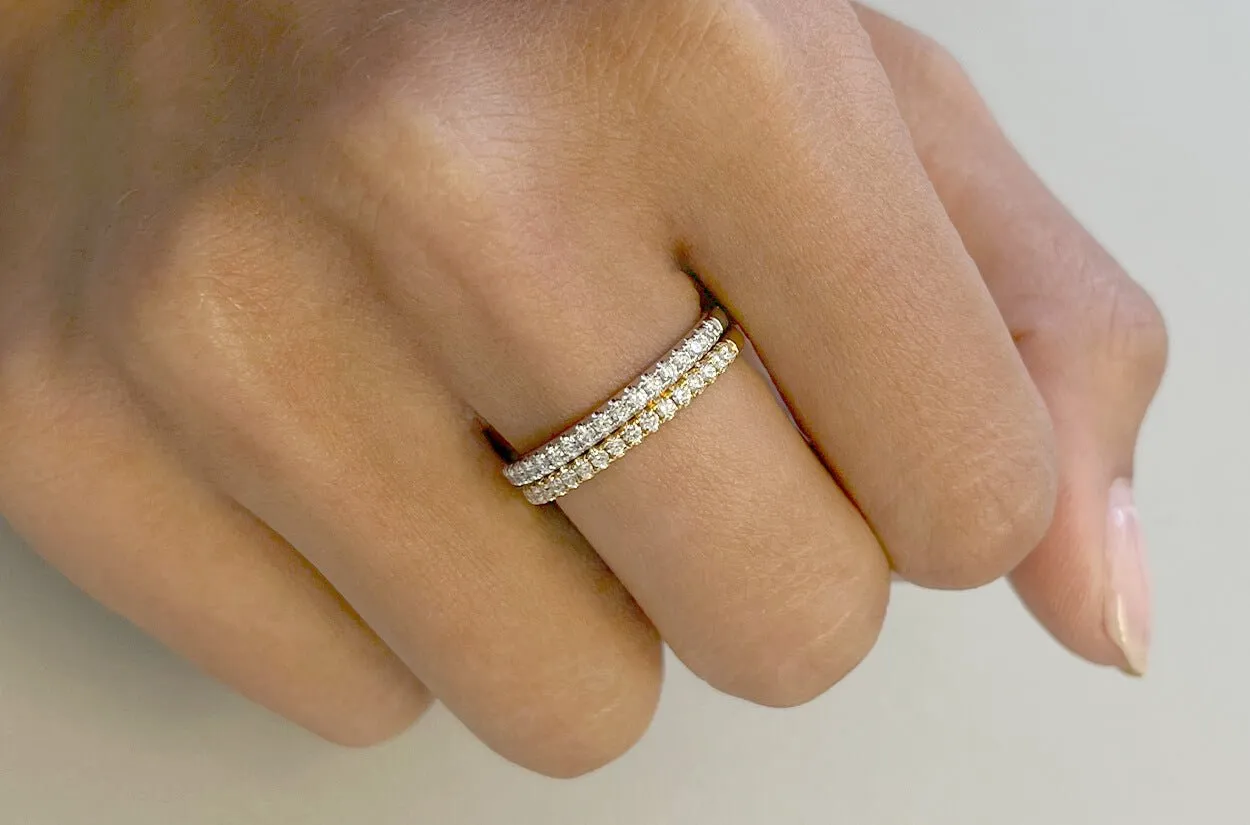 Ring 18kt Gold 19 Round Diamonds 0.22cts Band