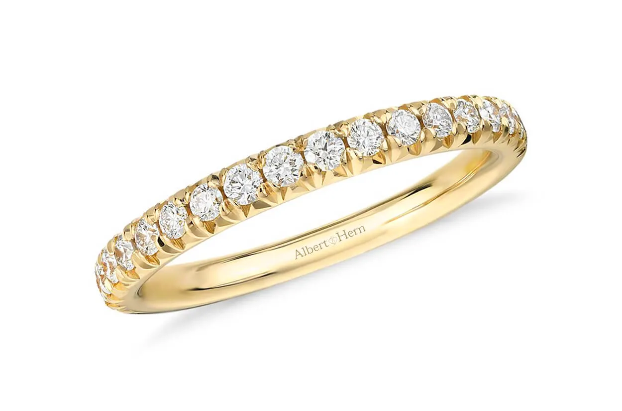 Ring 18kt Gold 19 Round Diamonds 0.22cts Band