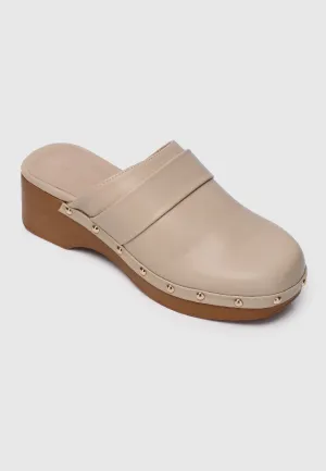 Terra Platform Mules (Tan)